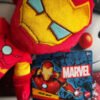 D_725618-MCO80910345263_112024-O.jpg Peluche Iron Man 28cm - Héroe De Marvel Para Coleccionistas Rojo