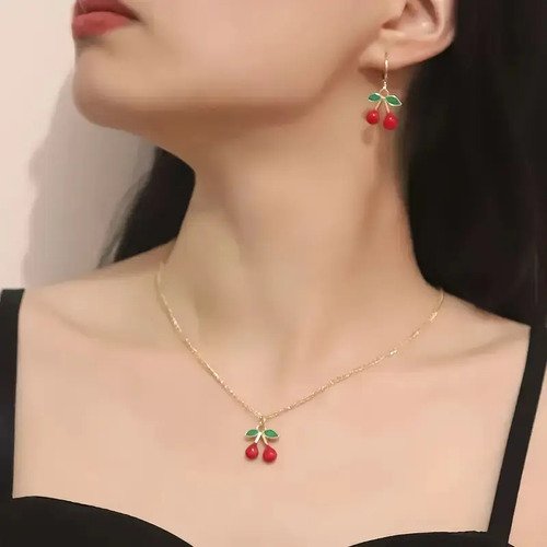 D_812634-MCO83948632771_042025-O.jpg Collar Cadena Mujer Cereza + Aretes Y Pulsera Set 3 Piezas