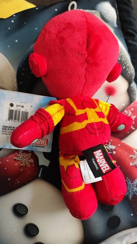 D_821646-MCO80646823598_112024-O.jpg Peluche Iron Man 28cm - Héroe De Marvel Para Coleccionistas Rojo